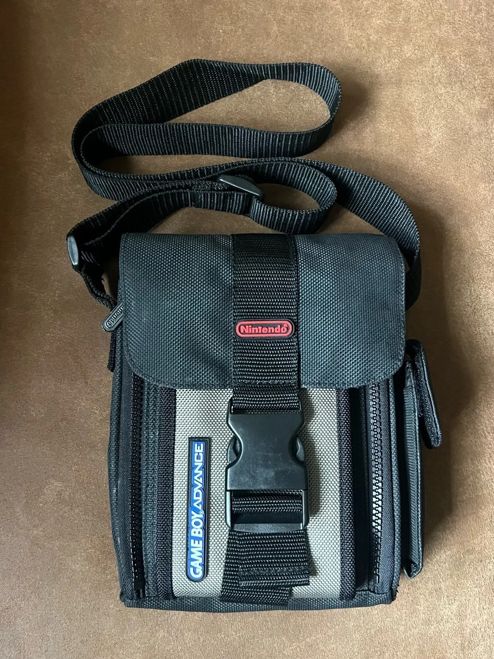 VTG Nintendo Gameboy Advance Shoulder Strap Carry Storage Case Travel Bag OEM
